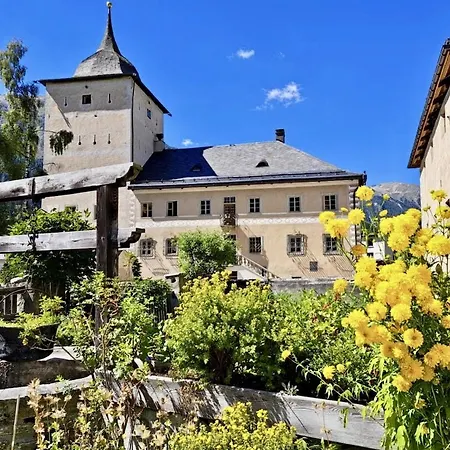 Apartman Charming Flat By The Swiss National Park